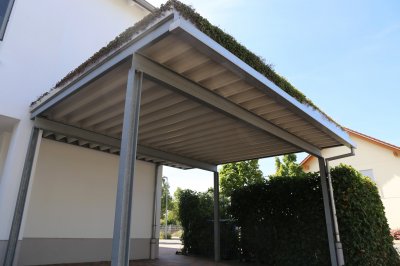 Aangebouwde carport