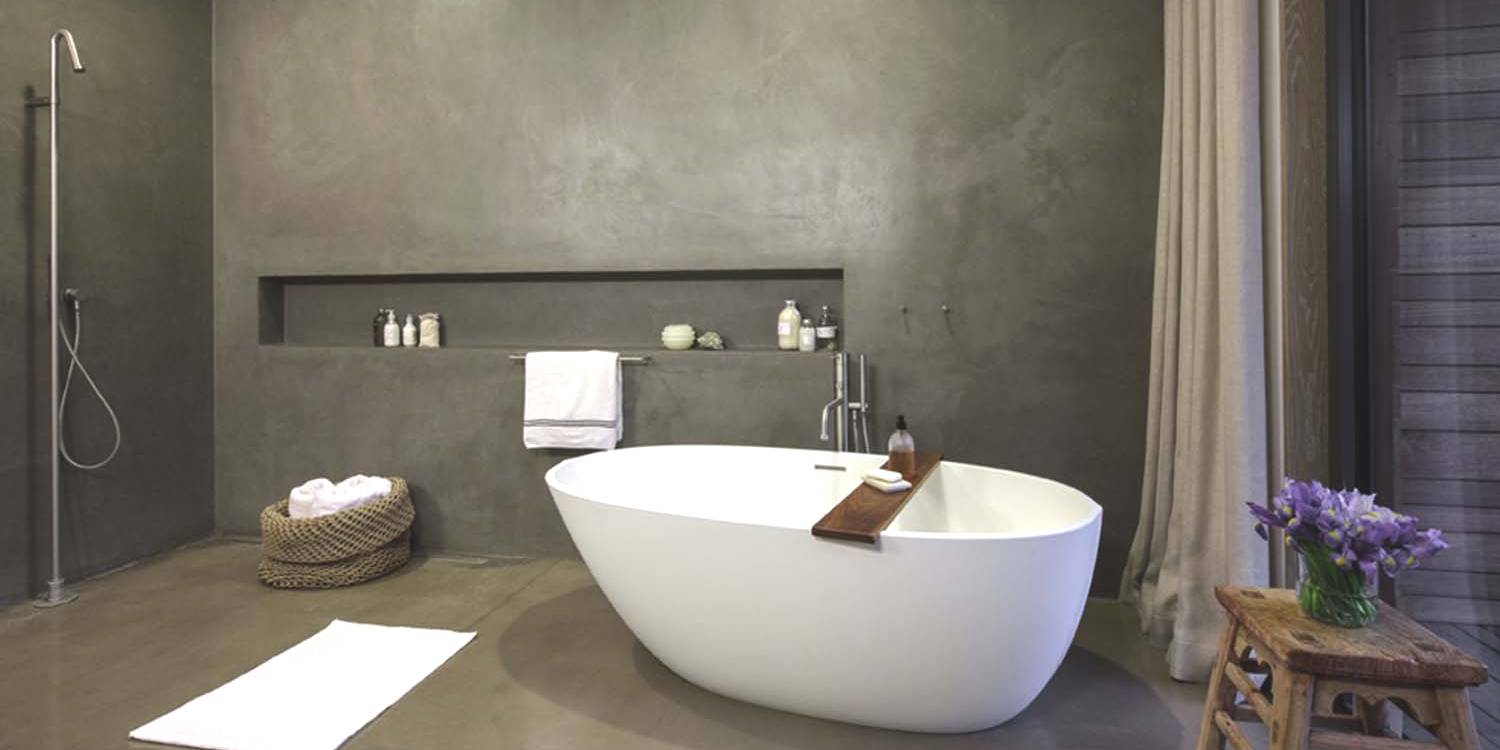 badwand laten plaatsen