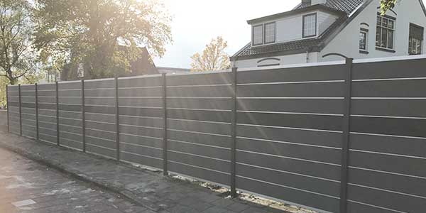 Kunststof tuinscherm